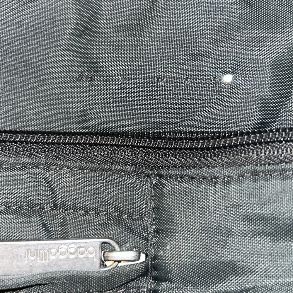 WOT BAGGALLIN hobo purse cross body smoke-free, look at pictures, - Picture 4 of 10